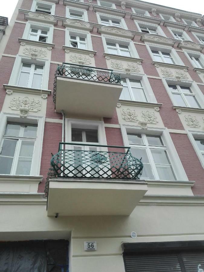Nighthost- Trzebnicka 84 Apartamento Wrocław Exterior foto